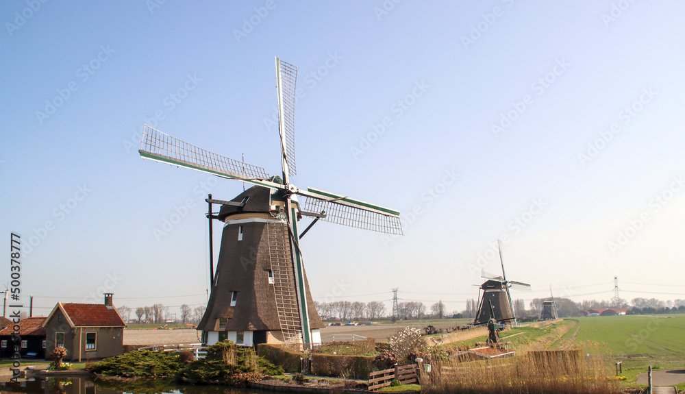 Windmill as working dry pumping of the Tweemanspolder, System named Molenviergang in Zevenhuizen Windmill as working dry pumping of the Tweemanspolder, System named Molenviergang in Zevenhuizen