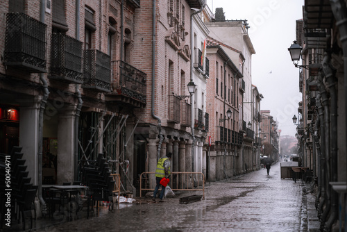 Raining in town © Enric