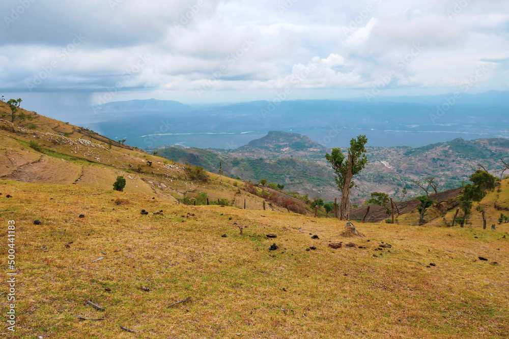 Obraz premium Aerial view of mountains against valley at Mount Mtelo in West Pokot, Kenya