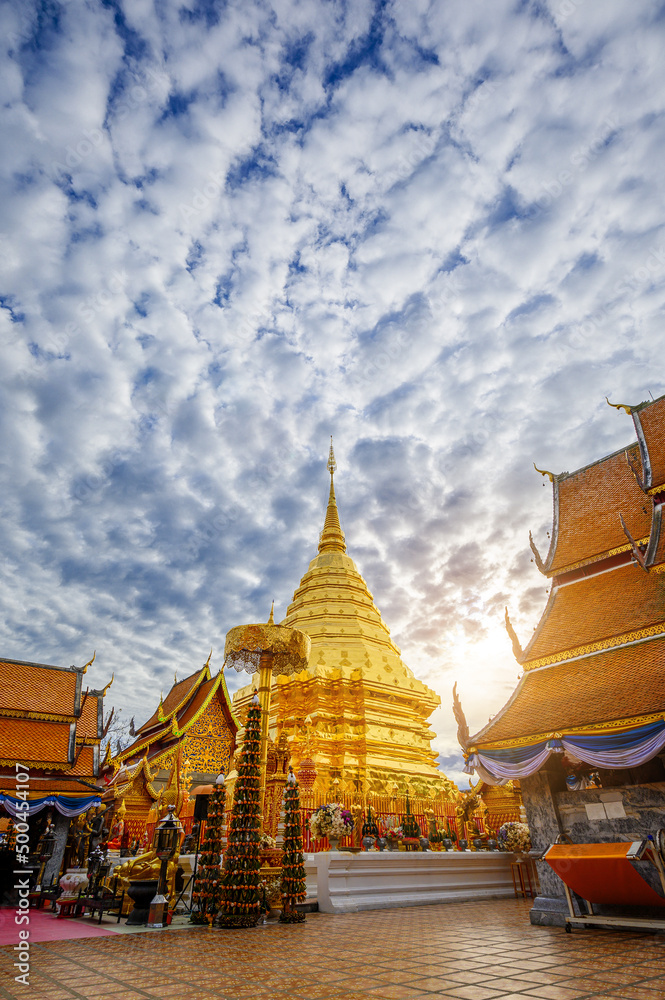 Fototapeta premium Wat Phra That Doi Suthep temple at morning in cloudy autumn sky