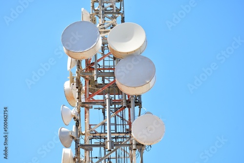 Detalle de una torre de telecomunicaciones photo