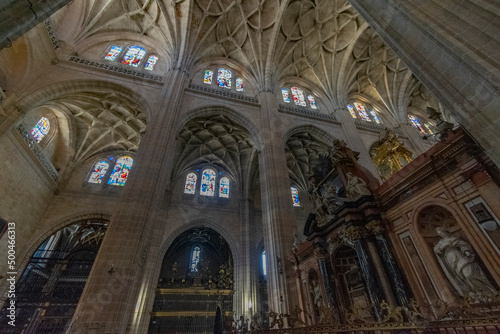 Santa Iglesia Catedral de Nuestra Se  ora de la Asunci  n y de San Frutos de Segovia