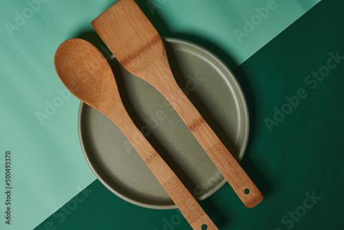 Photos Green backgrounds with food utensils