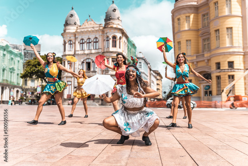 Fotografia Frevo dancers at the street carnival in Recife, Pernambuco, Brazil