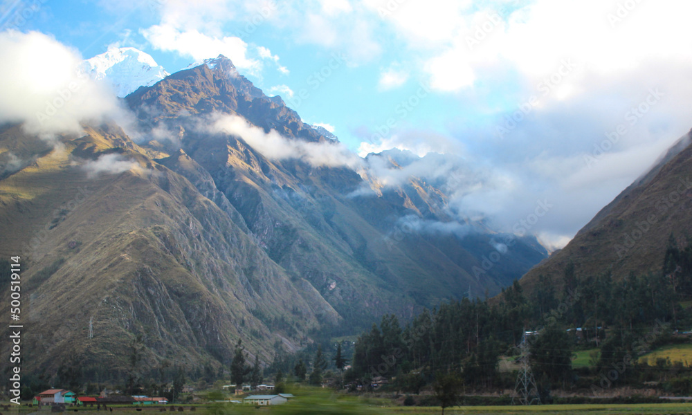 Montanha dos andes peruanos, vale sagrado inca