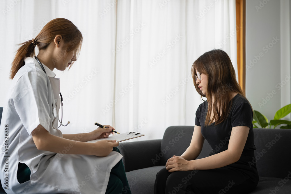 Professional psychologist explaining diagnosis to her female patient. Mental health and psychotherapy concept.