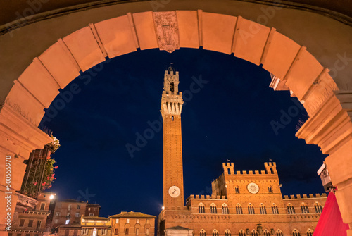 Siena, Palazzo pubblico e Torre photo
