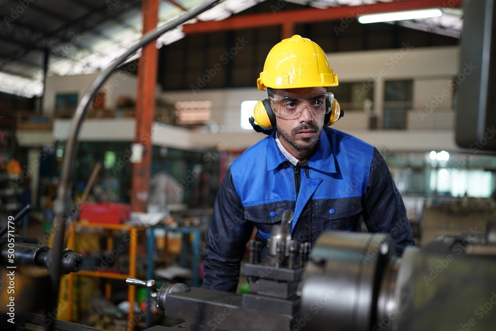 Professional men engineer worker skills quality, maintenance, training industry factory worker , warehouse Workshop for factory operators, mechanical engineering team production. Professional men engineer worker skills quality, maintenance, training industry factory worker , warehouse Workshop for factory operators, mechanical engineering team production.