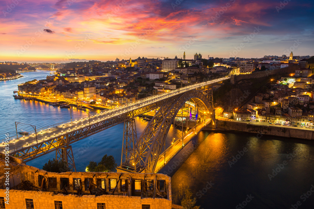 Fototapeta premium Dom Luis Bridge in Porto