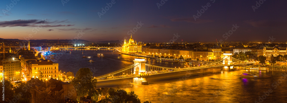 Fototapeta premium Panoramic view of Budapest