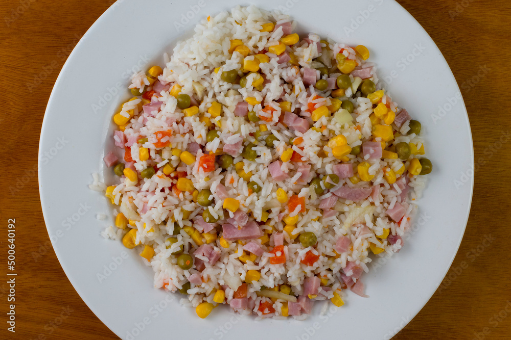 rice with diced ham and served withcorn, peppers and peas rice with diced ham and served withcorn, peppers and peas