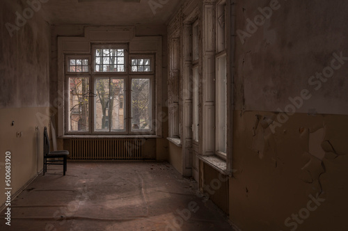 Urban exploration in an old abandoned hospital in a historic mansion in Poland - Urbex in Turczynek
