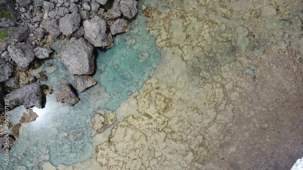 沖縄県南部 慶座絶壁 ギーザバンタ付近 ドローン空撮
