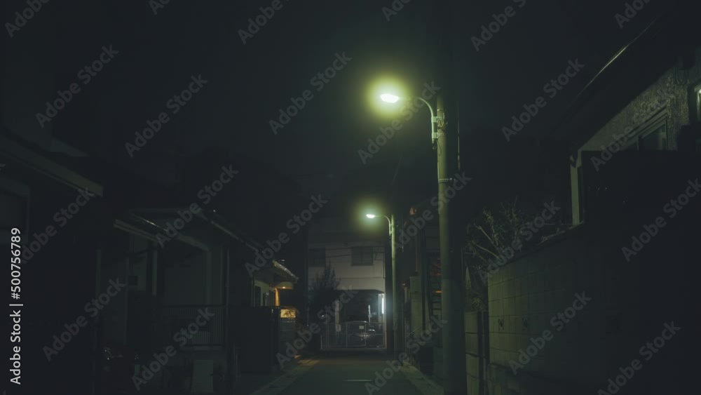夜の街頭