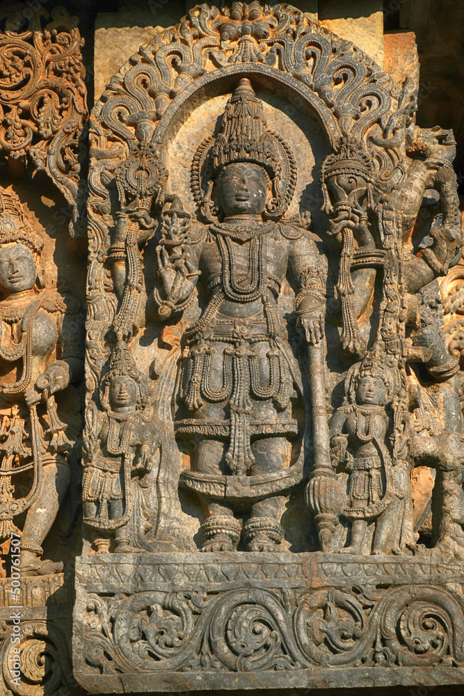 21 December 2021, Halebidu, Karnataka, India, Hoysaleswara Temple sculpture work, 12th-century Hindu temple dedicated to Shiva, It is the largest monument in Halebidu, the former Hoysala capital. 21 December 2021, Halebidu, Karnataka, India, Hoysaleswara Temple sculpture work, 12th-century Hindu temple dedicated to Shiva, It is the largest monument in Halebidu, the former Hoysala capital.