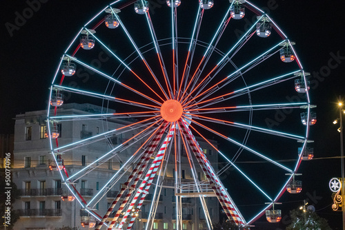 ferris wheel at night © grincon