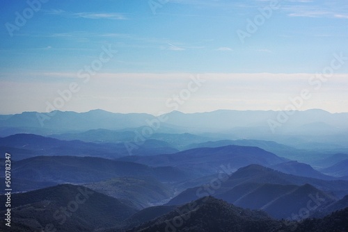 montañas siluetas Fototapete