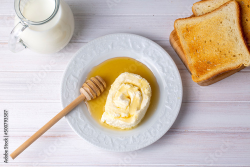 Turkish Bal Kaymak - Honey and Butter Cream photo
