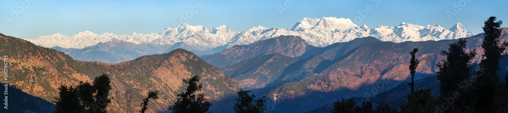 Mount Chaukhamba morning view panorama himalaya