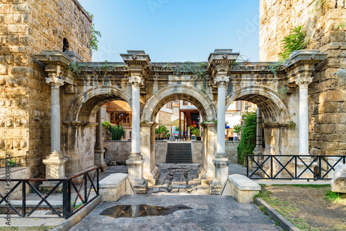 Bild auf Leinwand Awesome view of Hadrian's Gate (Uckapilar) in Antalya, Turkey