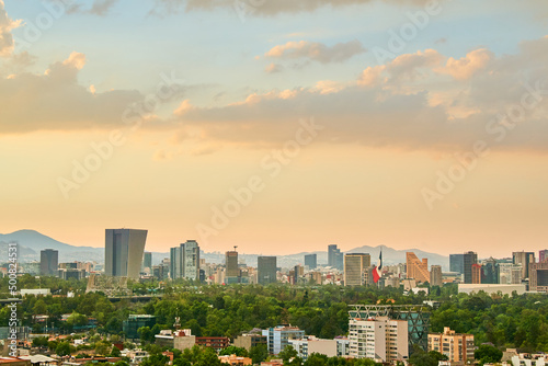 Fototapeta Naklejka Na Ścianę i Meble -  panoramic view of mexico city with an incredible sky