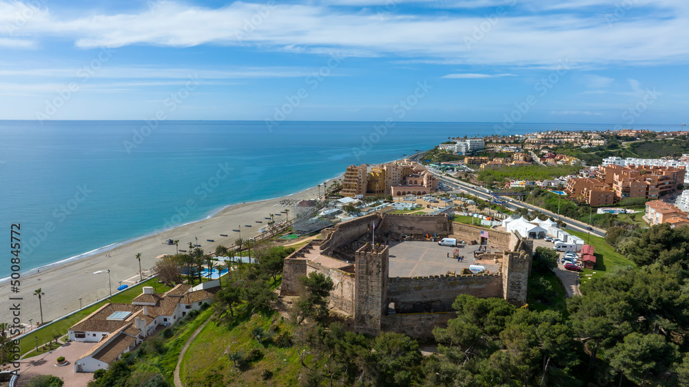 vista del castillo de Sohail en el municipio de Fuengirola, Andalucía