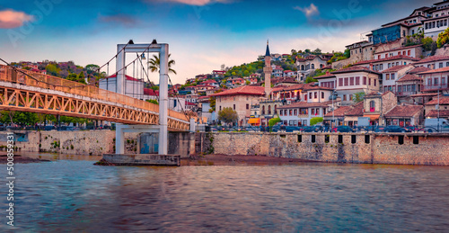 Obraz na płótnie Picturesque summer cityscape of Berat town