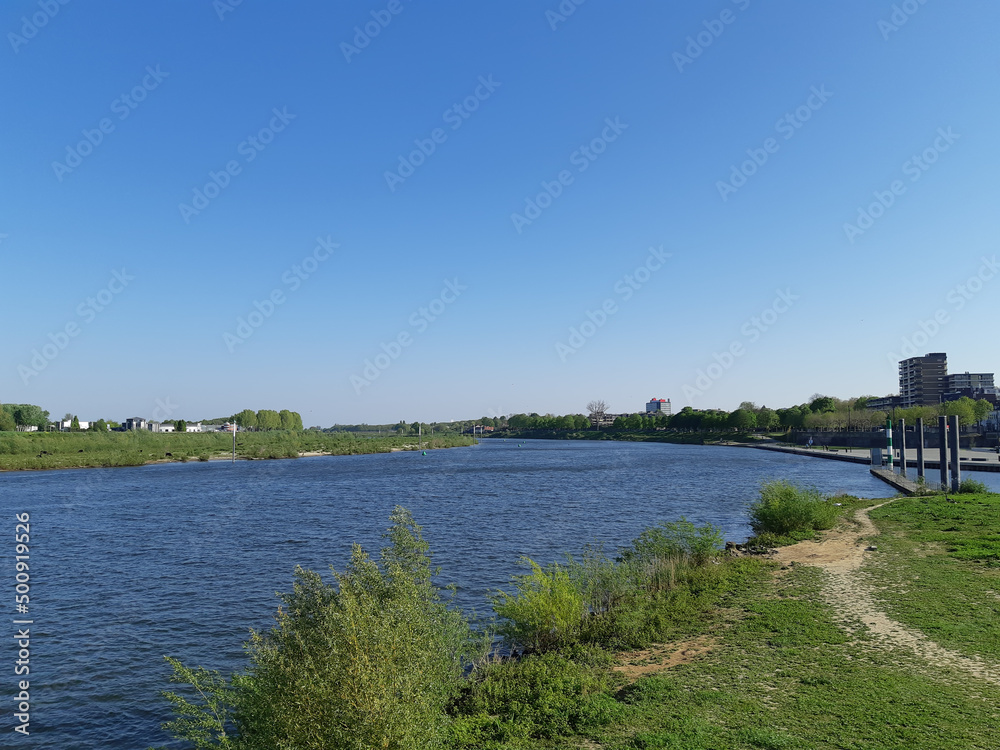 Blick auf die Maas in Venlo