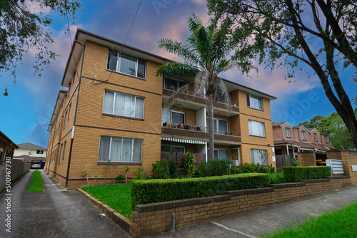 Fototapeta Naklejka Na Ścianę i Meble -  Apartment building in inner Sydney suburb NSW Australia
