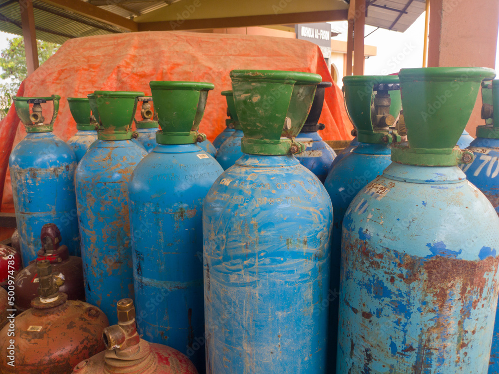 Foto de high pressure oxygen and acetylene cylinders can explode do