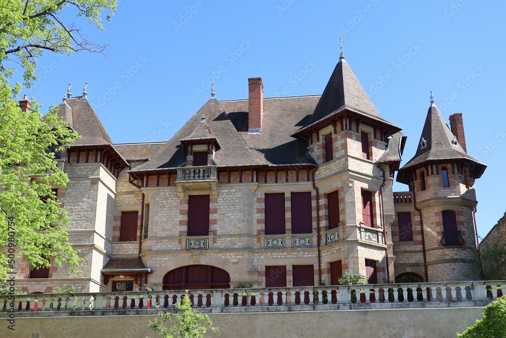 Le château des ducs de Bourbon, château médiéval, vue de l'extérieur, ville de Moulins, département de l'Allier, France