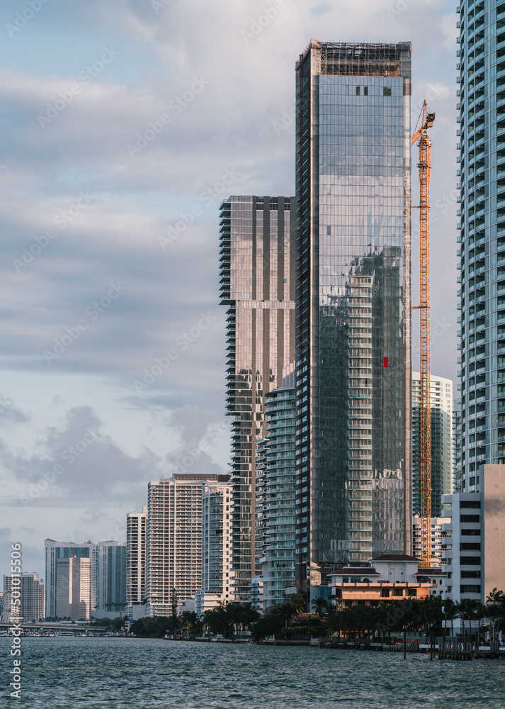 Naklejka premium skyline skyscrapers construction miami new