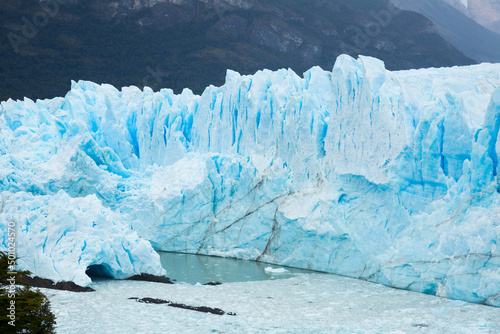 Glacier Perito Moreno (Glaciar Perito Moreno), southeast of Argentina, province Santa Cruz