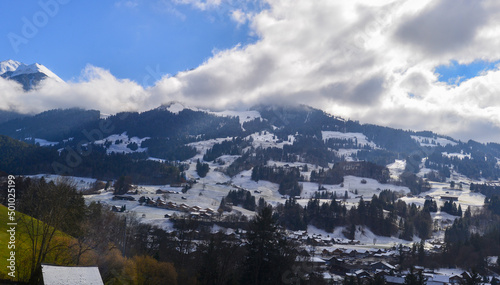 Diemtigen im Berner Oberland, Frutigen-Niedersimmental / Schweiz © Ilhan Balta