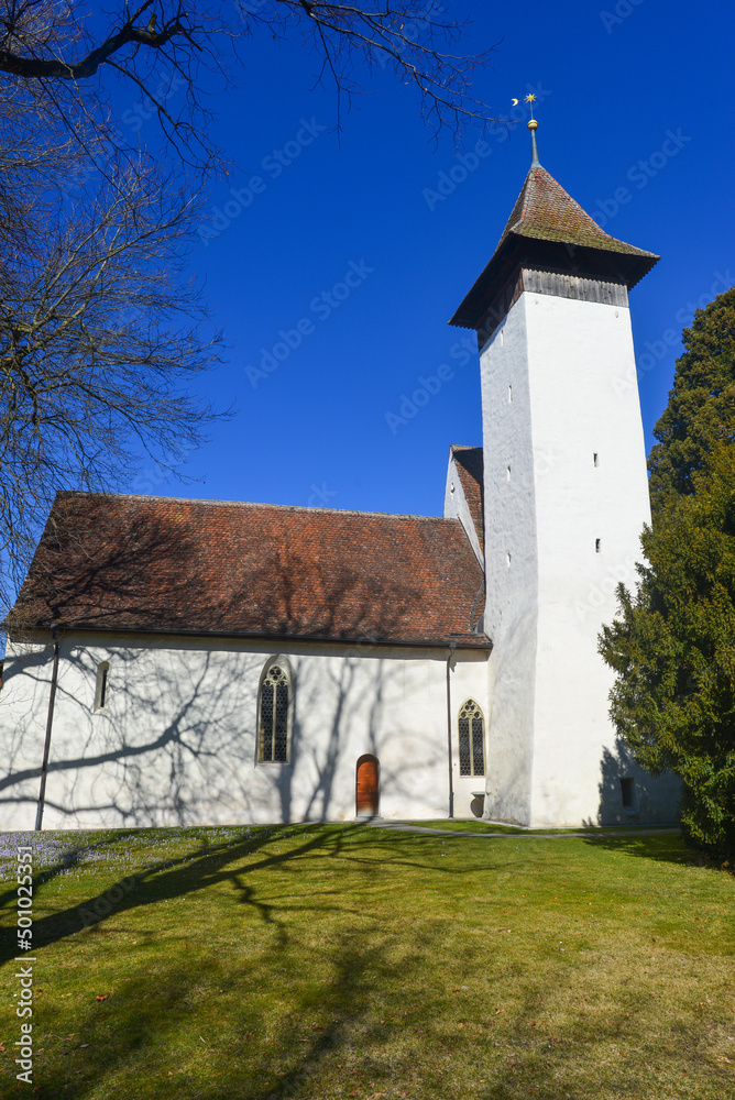 Kirche Scherzligen, Sakralgebäude in Thun-Strättligen, Kanton Bern (Schweiz)