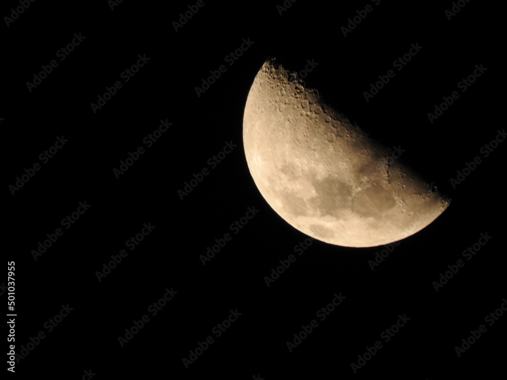 Crescent moon on 11/07/2016.
Moon phases.
Lunar. Crescent moon on 11/07/2016.
Moon phases.
Lunar.