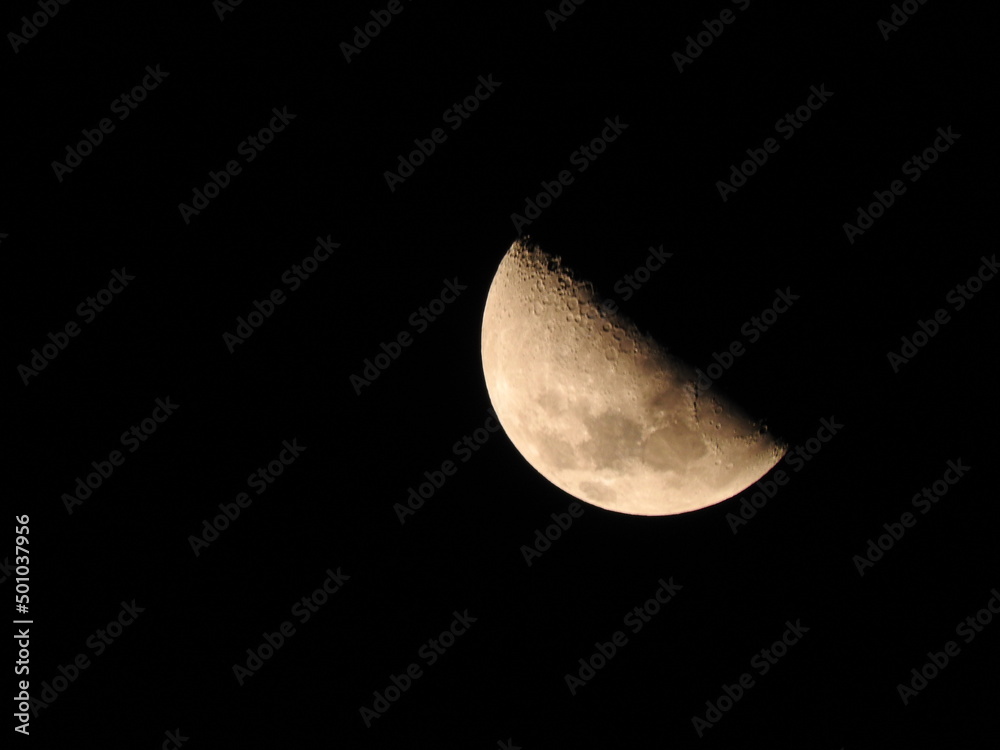 Crescent moon on 11/07/2016.
Moon phases.
Lunar. Crescent moon on 11/07/2016.
Moon phases.
Lunar.