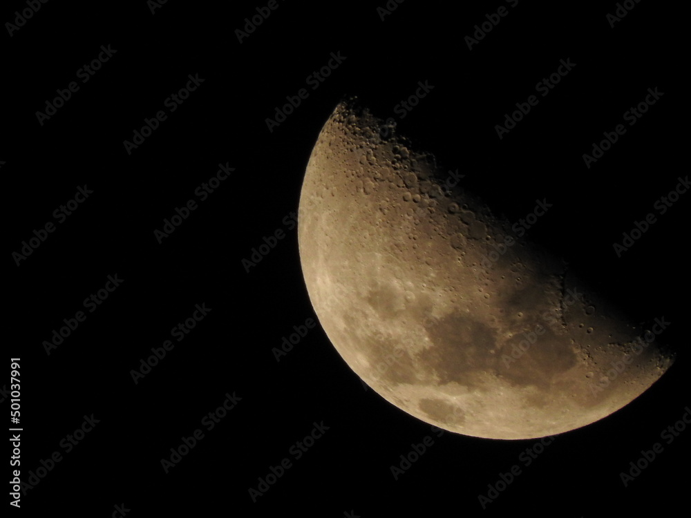 Crescent moon on 11/07/2016.
Moon phases.
Lunar. Crescent moon on 11/07/2016.
Moon phases.
Lunar.