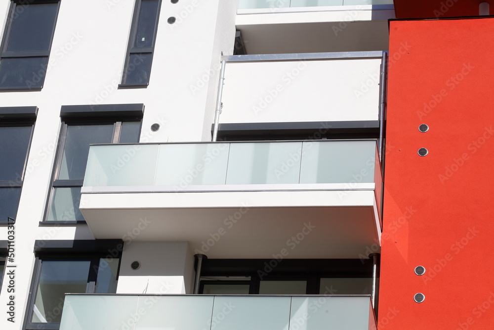 Modernes, weisses  Wohngebäude, Bremen, Deutschland, Europa