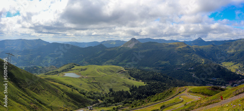 Auvergne - Panorama sur la chaine des Monts du Cantal et le lac des Gardes de Super-Lioran photo