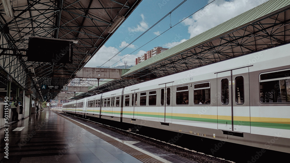 El metro de medellin. una fotografía genial realizada en esta espectacular lugar El metro de medellin. una fotografía genial realizada en esta espectacular lugar