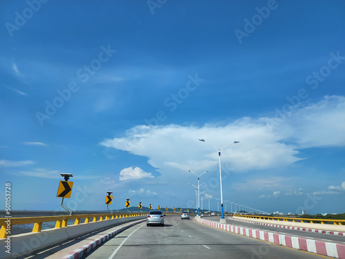 Chonramakvitee bridge is a newly built bridge along the beach parallel to Sukhumvit Road. a new landmark Chonburi tourist attraction,Thailand