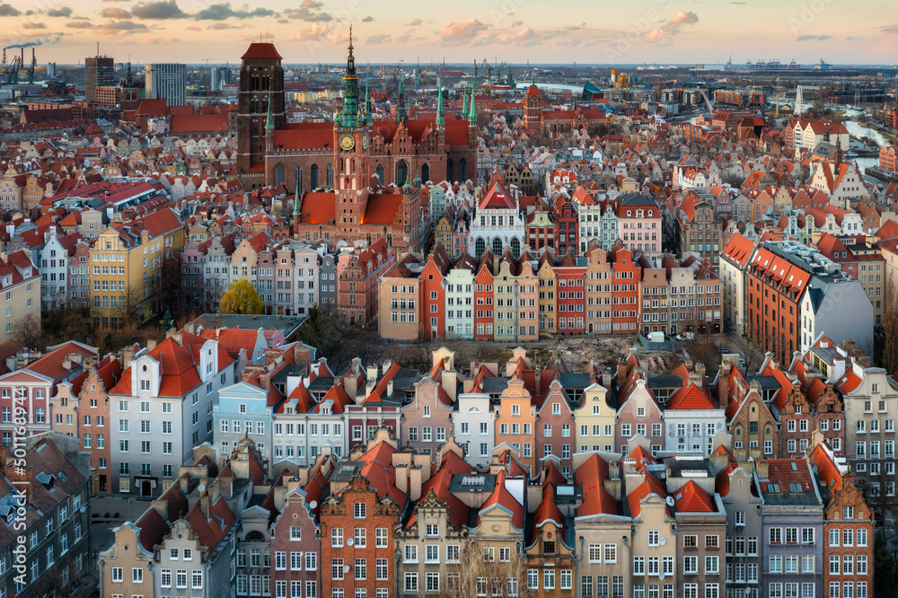 Aerial view of the beautiful Gdansk city at sunset, Poland - obrazy, fototapety, plakaty 