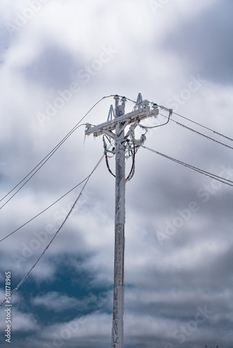 Down Powerlines from Ice 