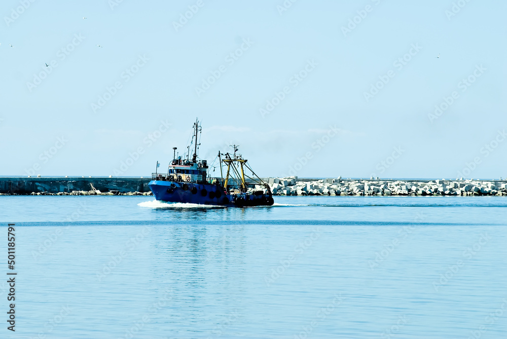 Fishing ship goes via Baltic sea channel to base