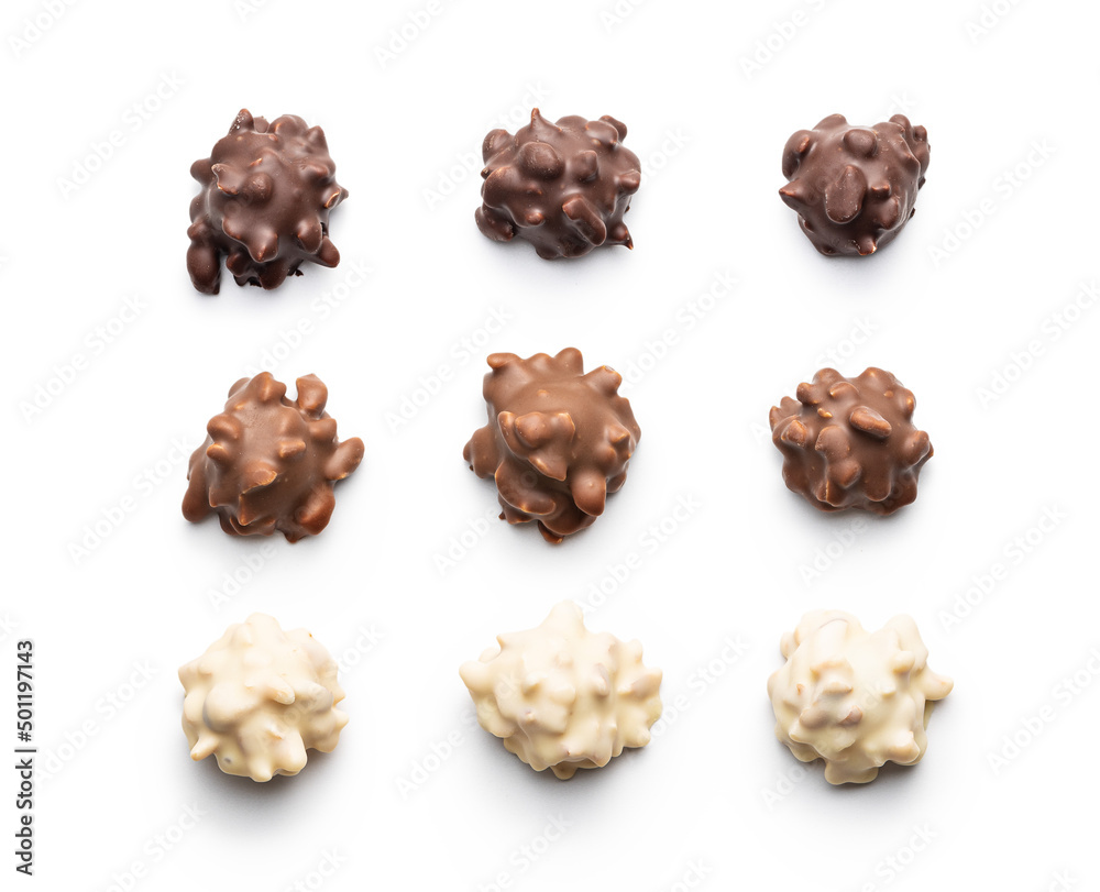 Obraz premium Chocolate truffles. Sweer pralines isolated on white background.
