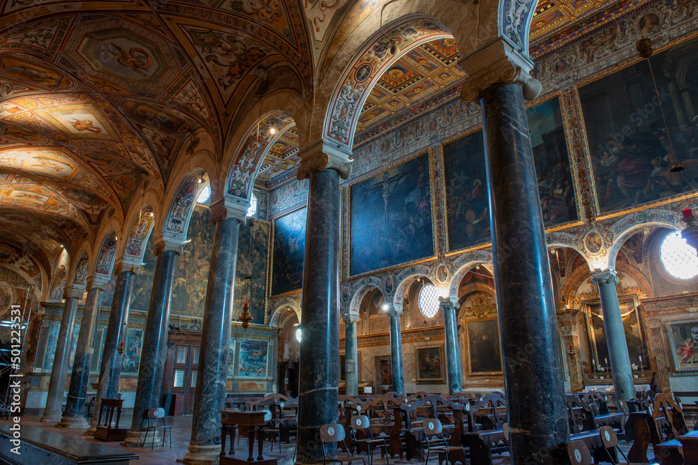 The basilica of San Domenico is located in Perugia, 
