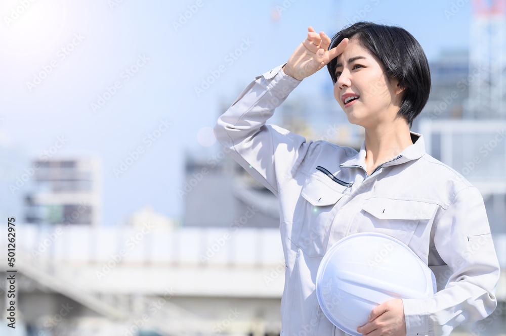 夏や日差しの強い現場のイメージ 夏や日差しの強い現場のイメージ