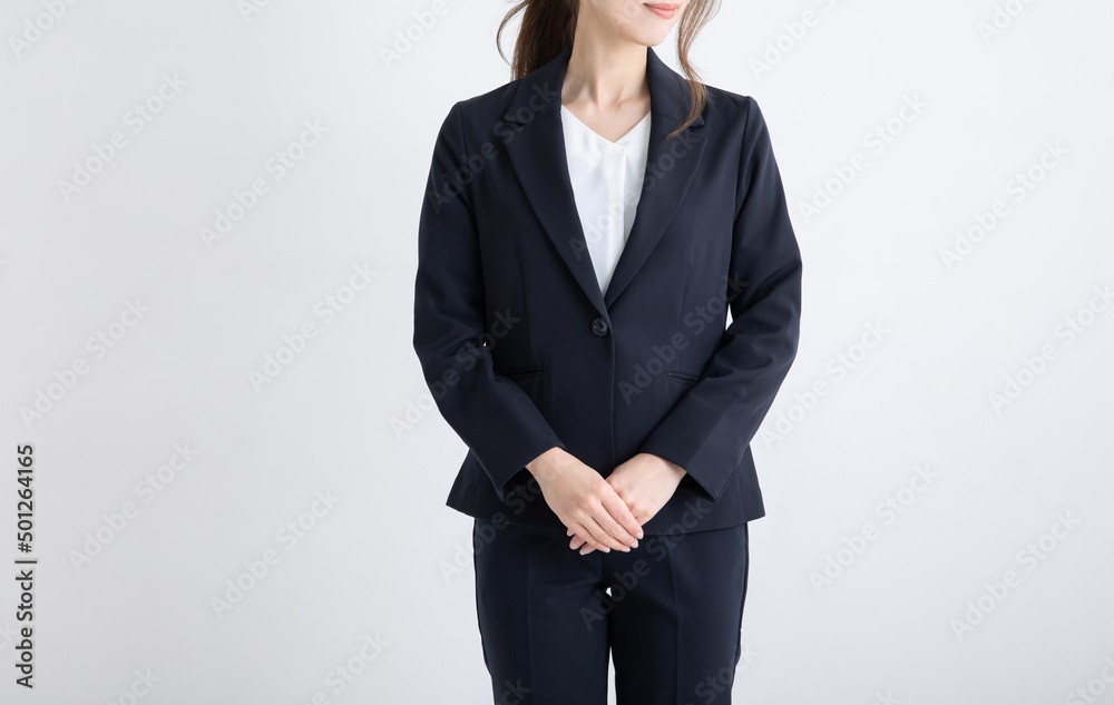 手を重ねて微笑む女性 OL 手を重ねて微笑む女性 OL