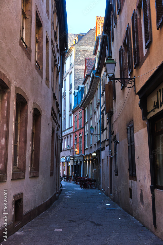 Fototapeta premium View of side alleys in Strasbourg 